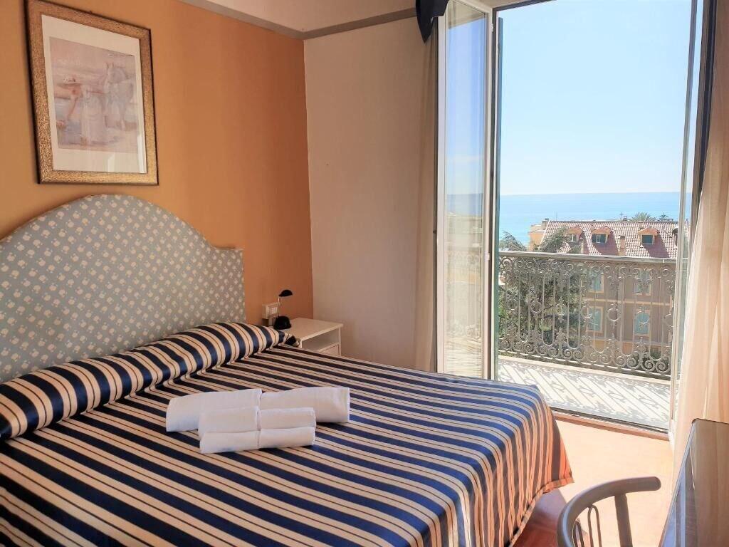 Hotel Morandi Sanremo Exteriör bild