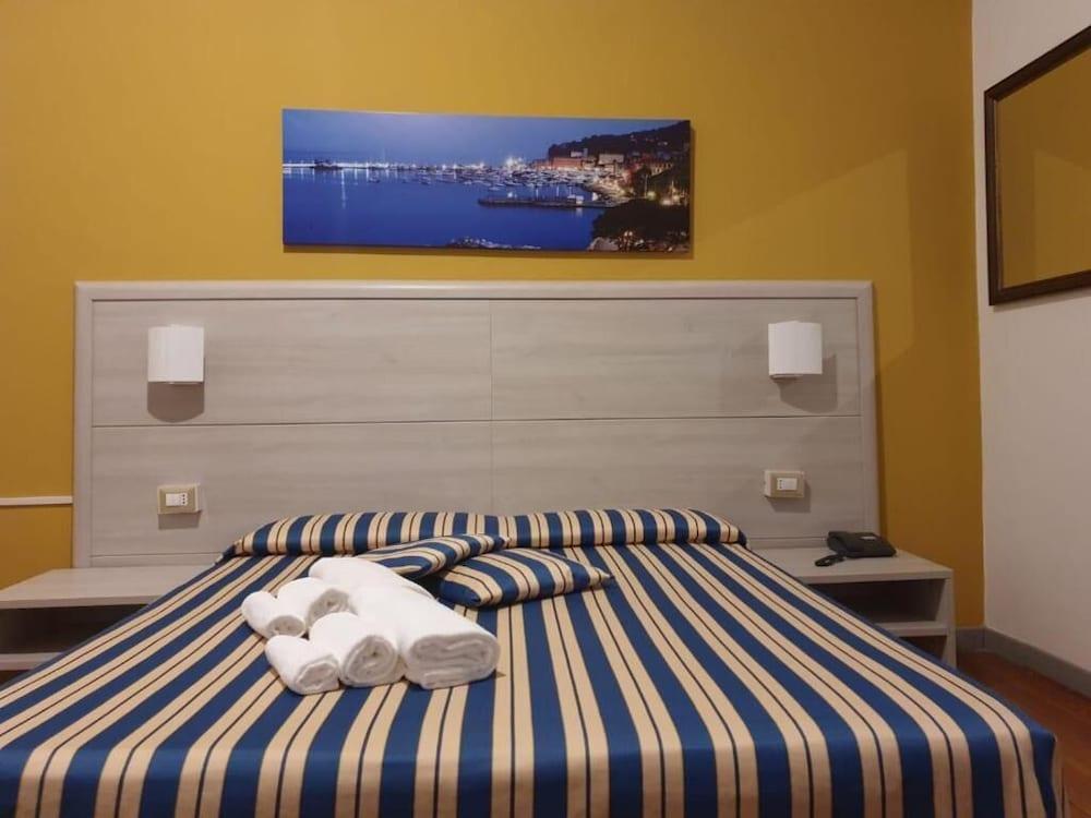 Hotel Morandi Sanremo Exteriör bild